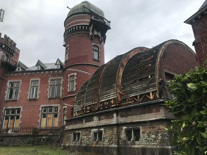 Abandoned “Planet Express”. Liege, Belgium