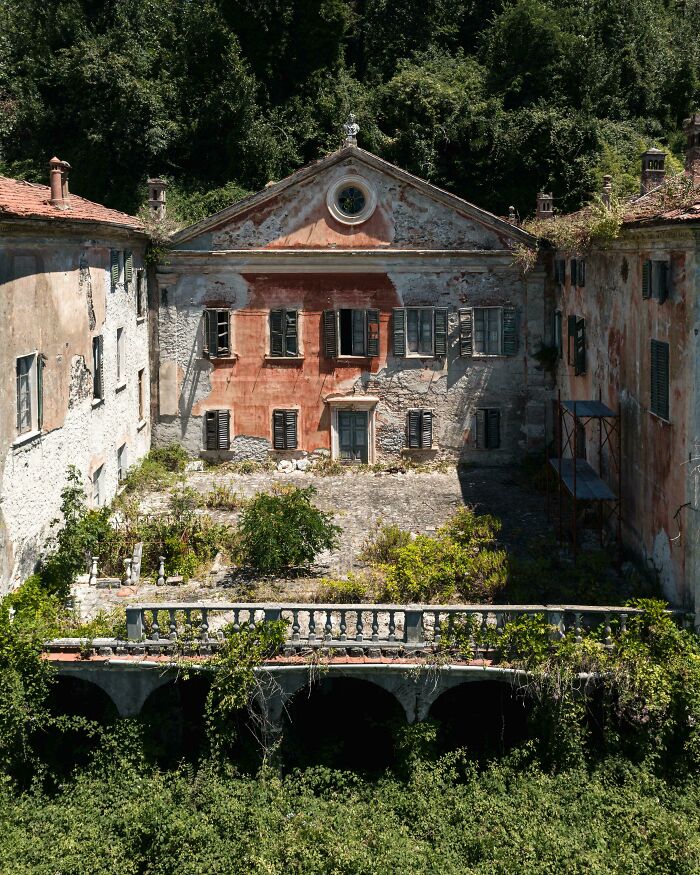 Abandoned 400-Year-Old Estate In Italy That Was Home To The Youngest Sister Of Napoleon Bonaparte