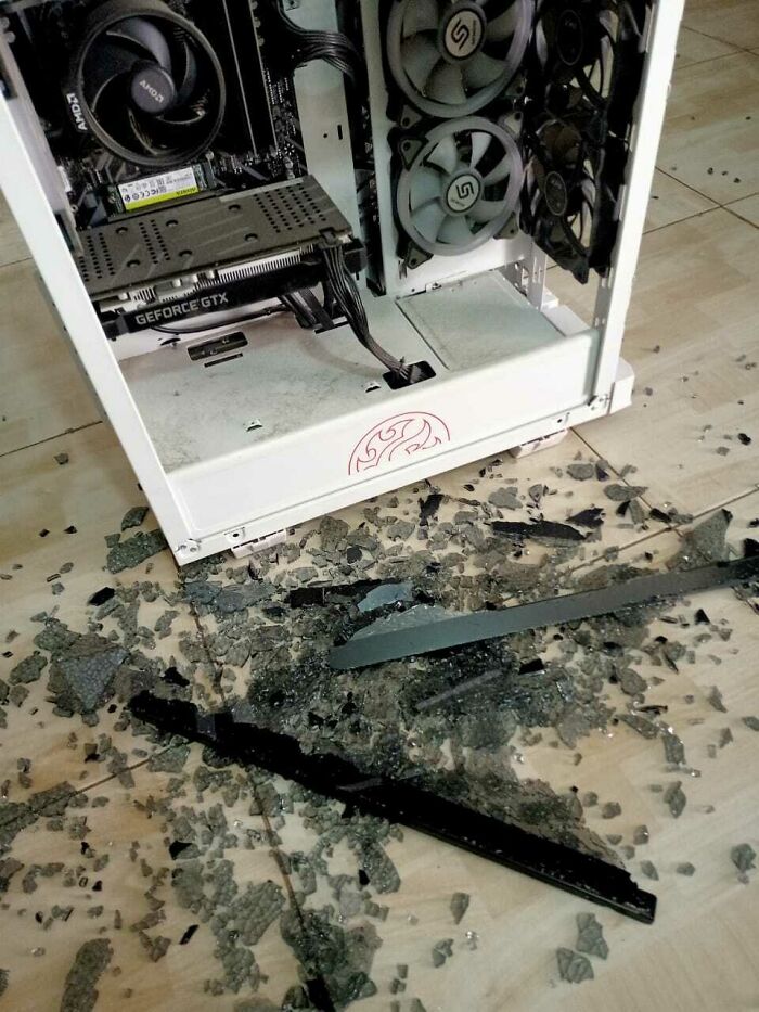 PC's Side Glass Slipped From My Hands