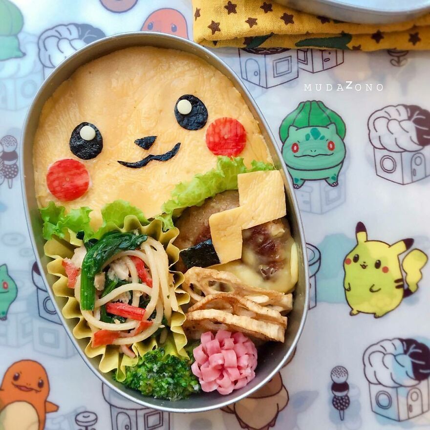 Pikachu../Japanese Cooking Recipe Book A Lot of Character Artistic Bento Box