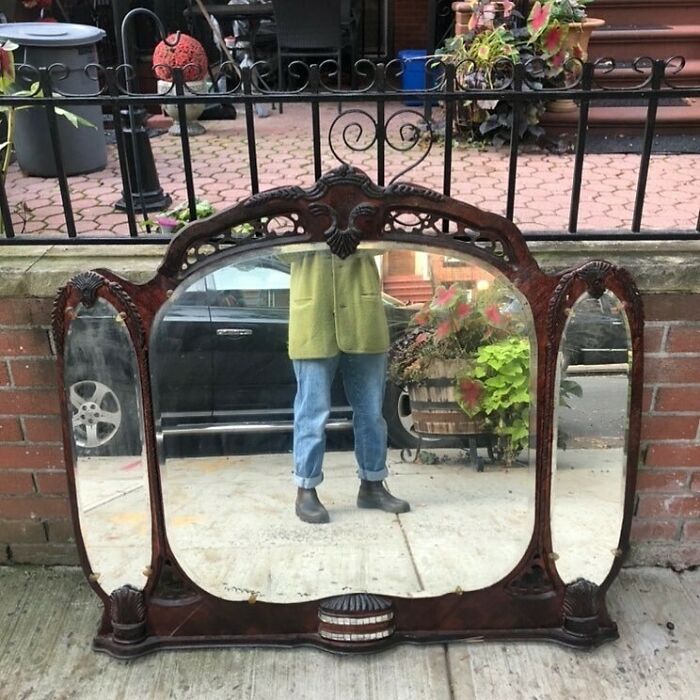 Beautiful Mirror, Ready For Grab At Monroe St. Between Stuyvesant And Lewis