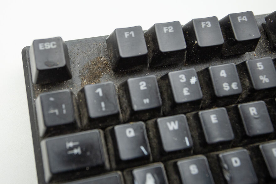 Cleaning The Dirtiest Roccat Suora Fx Keyboard