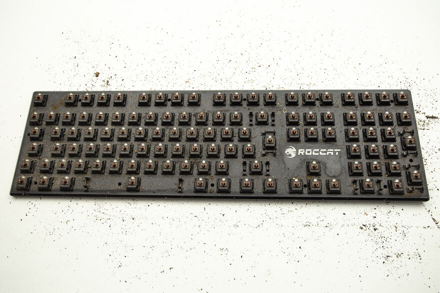 Cleaning The Dirtiest Roccat Suora Fx Keyboard