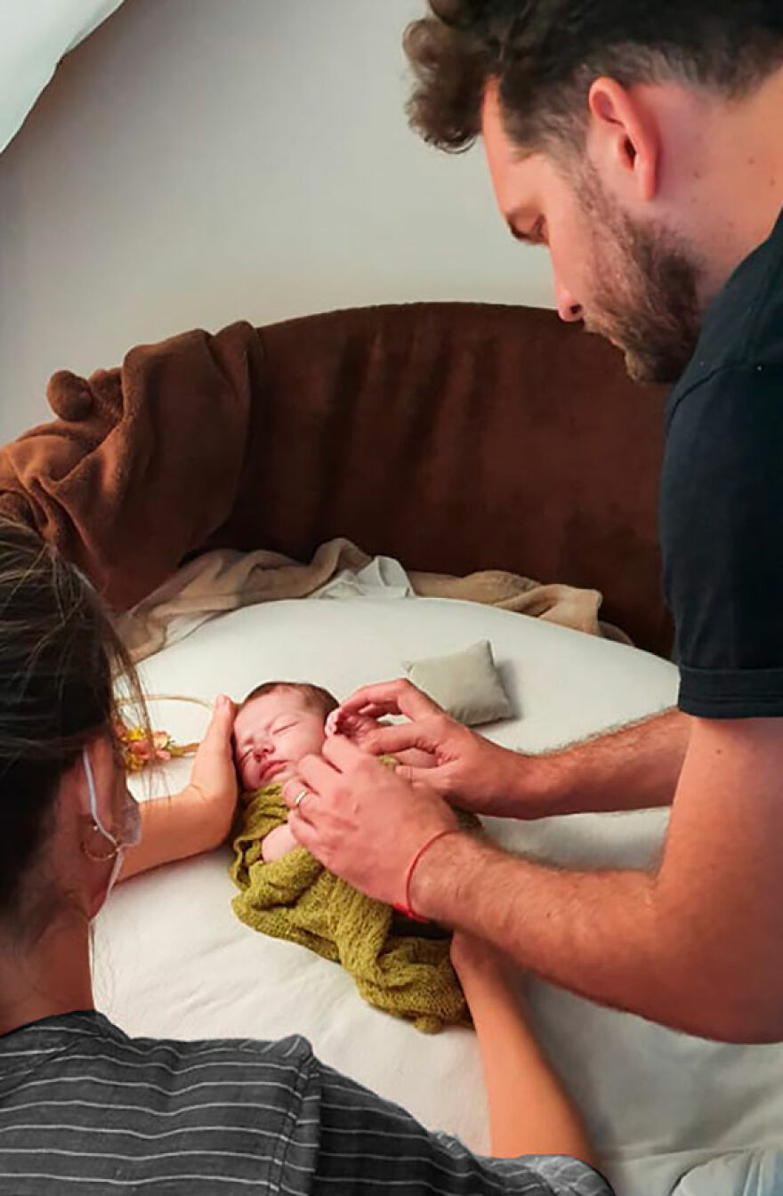 For His Newborn Daughter's Photoshoot, This Dad Recreated Famous Paintings He And His Wife Love