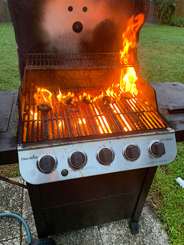 You Ever Mess Up Burgers So Bad That Even Your Grill Is Surprised?