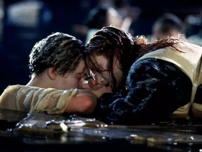 Why Didn't Jack And Rose Just Share The Big Door In Titanic (1997) When They Could've Both Fit?