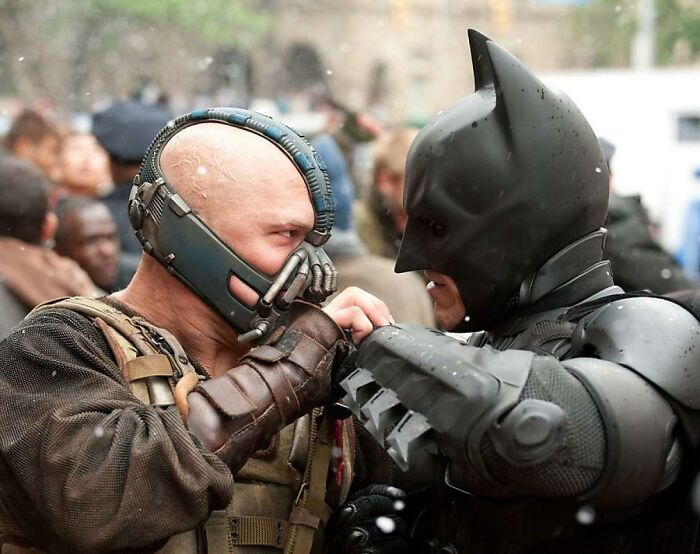 How Did Batman Get Back Into Gotham In The Dark Knight Rises (2008) When It Was Under Bane's Control?