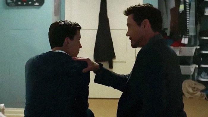 In Captain America: Civil War (21016), Tony Stark Just Figures Out That Peter Parker Is Spider-Man And We Are Never Told How
