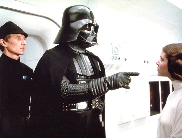 Why Darth Vader Couldn't Sense That Lea Was His Daughter In Star Wars?