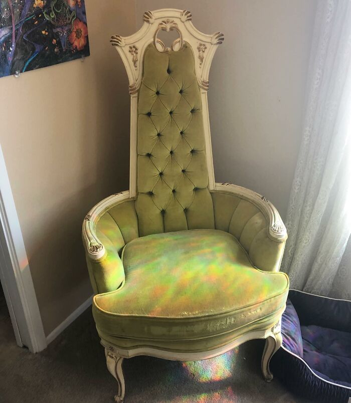 Found This Chair Off Facebook Marketplace! $25 Very Well Spent