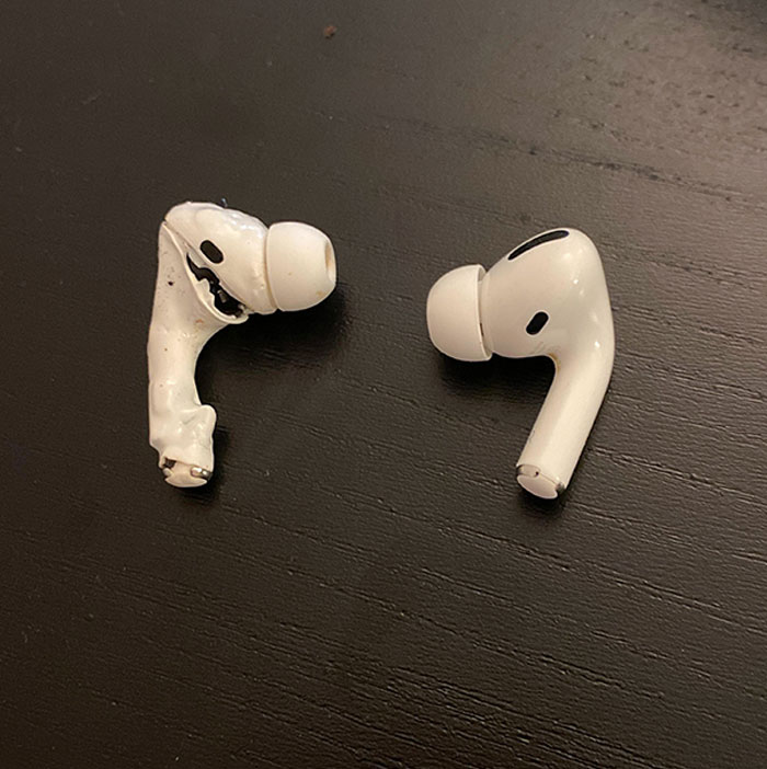 My Left AirPod Fell In The Oven And I Didn’t Notice Until Well Baked 20 Minutes Afterwards