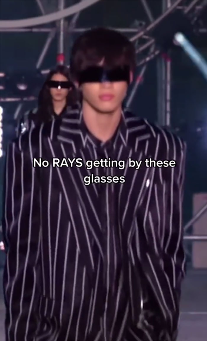 Model Shares What Goes Through His Mind During His Runway Walk And People Think It's Hilarious