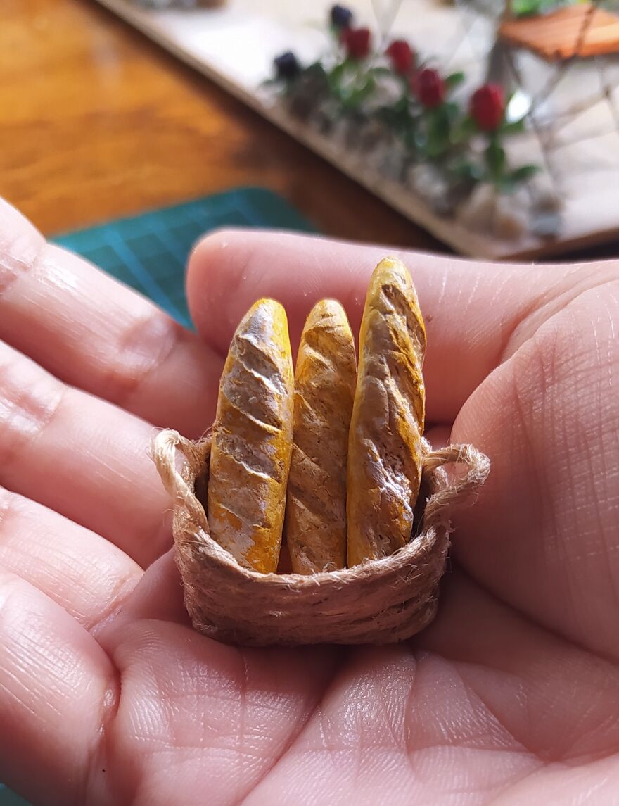 Artist Mom Copes With Negative Thoughts And Feelings By Making Miniature Arts