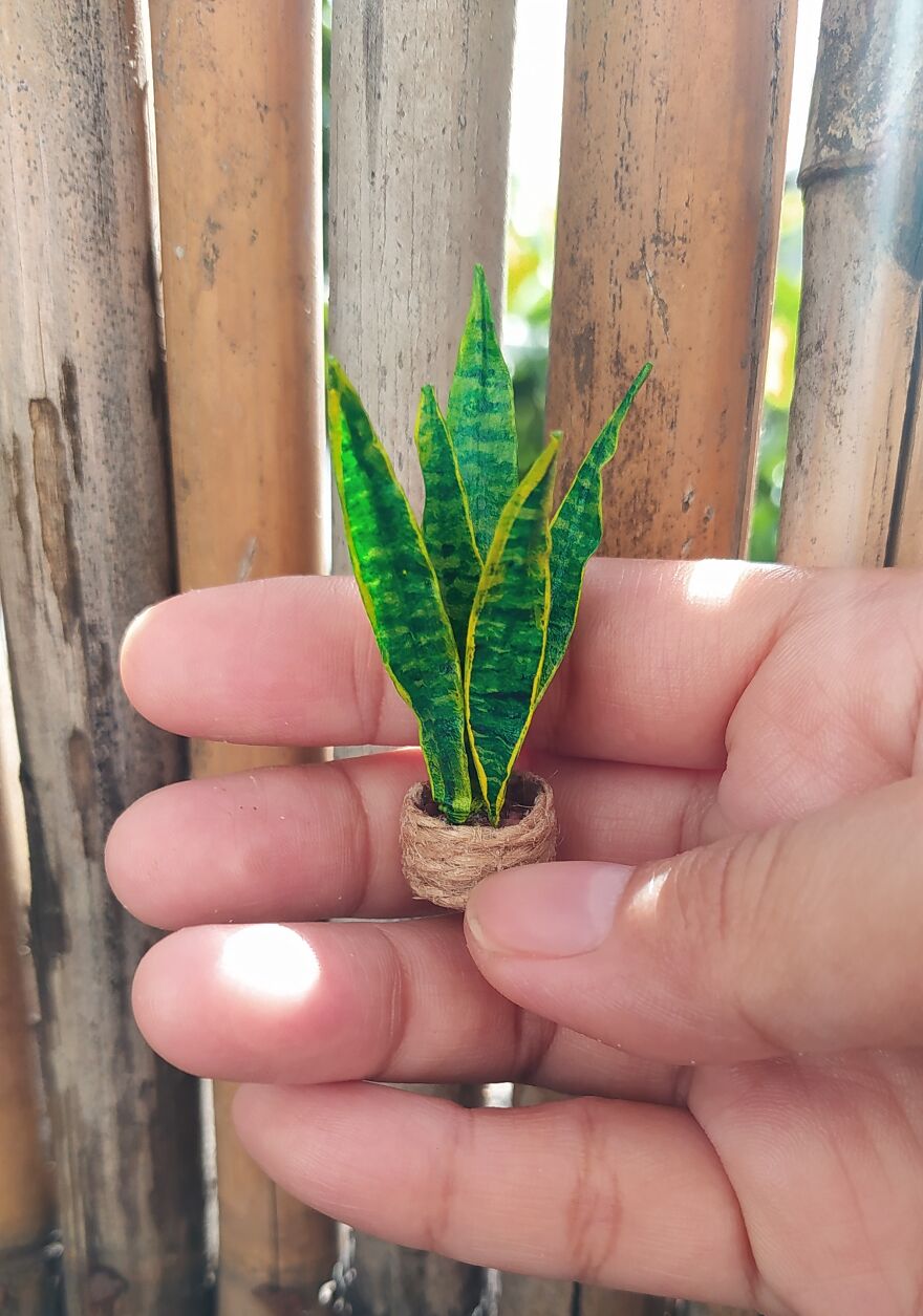 Artist Mom Copes With Negative Thoughts And Feelings By Making Miniature Arts