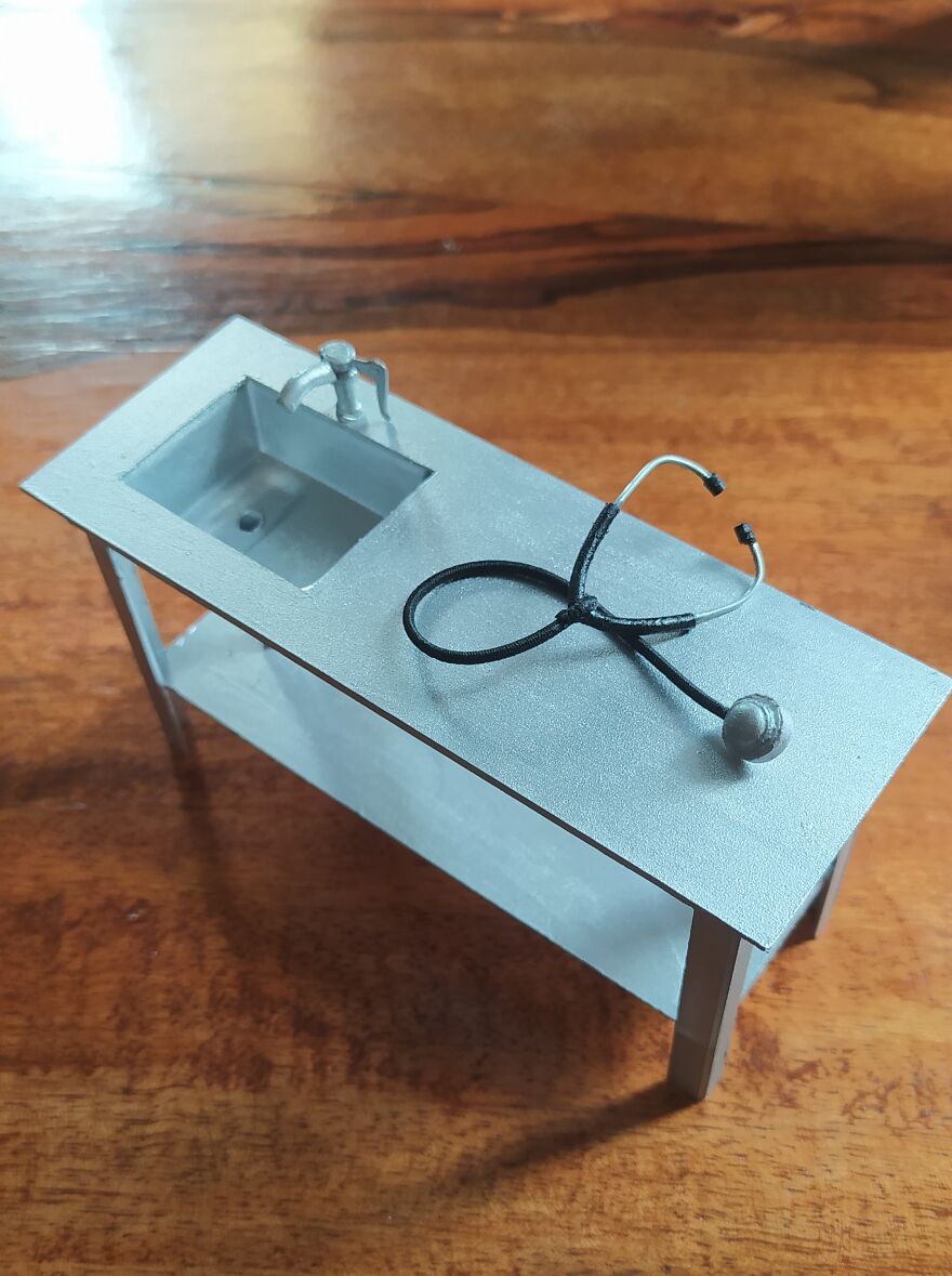 Artist Mom Copes With Negative Thoughts And Feelings By Making Miniature Arts