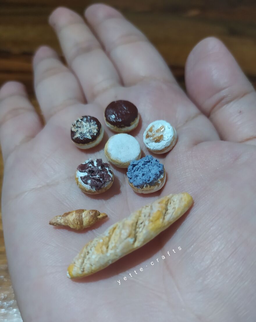 Artist Mom Copes With Negative Thoughts And Feelings By Making Miniature Arts