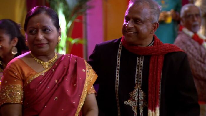 Avu And Swati Chokalingam As Kelly's Parents In 'The Office' (2005-2013)