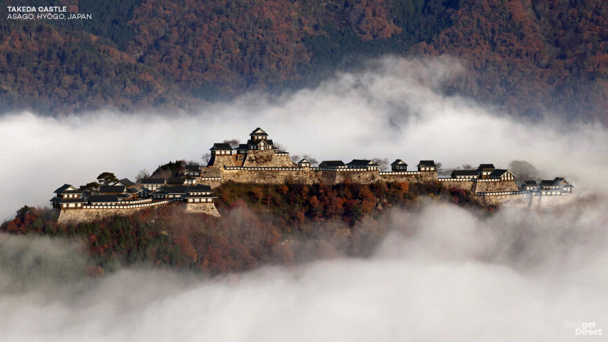 Graphic Designers Show What 6 Asian Castles Looked Like Before Falling Into Ruins