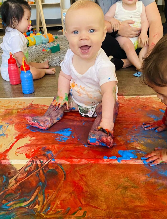 Nursery Sat Children Down For A Group Session Of Handpainting, And It Was Adorable