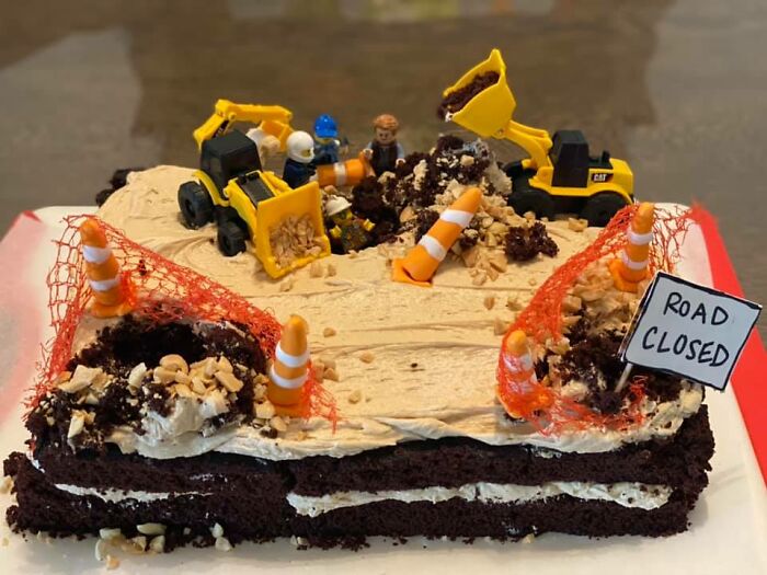 1-Year Birthday Party For Incomplete Road Construction Goes Viral And Finally Gets Authorities' Attention