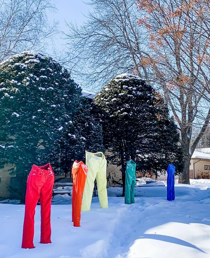 Frozen-Pants-Online-Trend-Winter-Cold-Weather