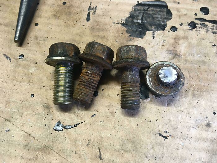 4 Bolts From The Same Part, 4 Degrees Of Cooperation