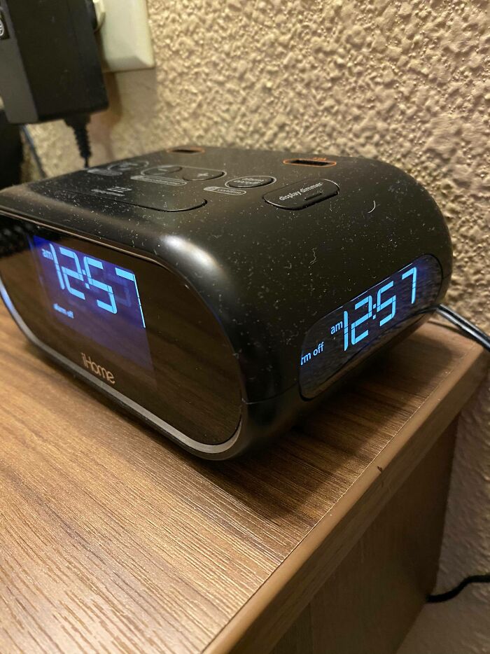 The Alarm Clock In This Hotel Has Three Displays So You Can See The Time Without Moving While Lying In Either Of The Beds