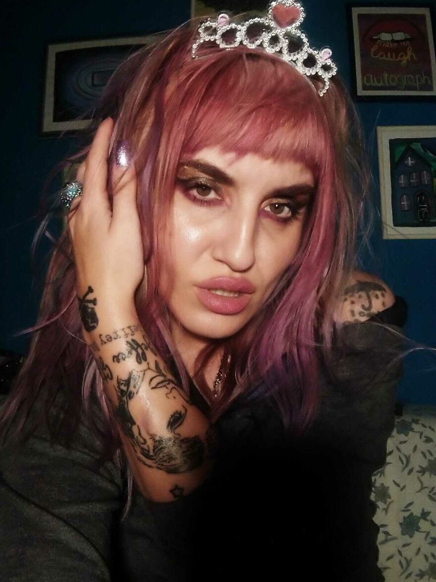 After 3 Years Of Cyber Threats, Ex Playboy Columnist Changed Her Image To Real Life Joker
