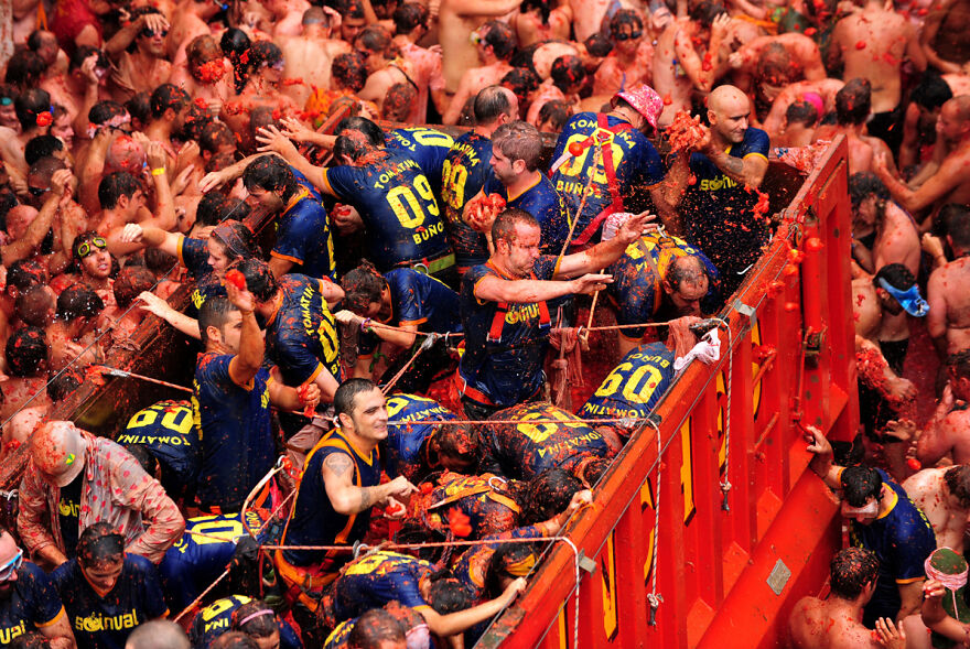 7 Fun La Tomatina Facts To Know About This Freakiest Festival 7 Fun La Tomatina Facts To Know About This Freakiest Festival