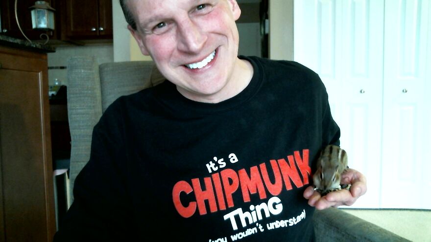 Wild Chipmunks Come Into My House For Snacks & Snuggles! Wild Chipmunks Come Into My House For Snacks & Snuggles!