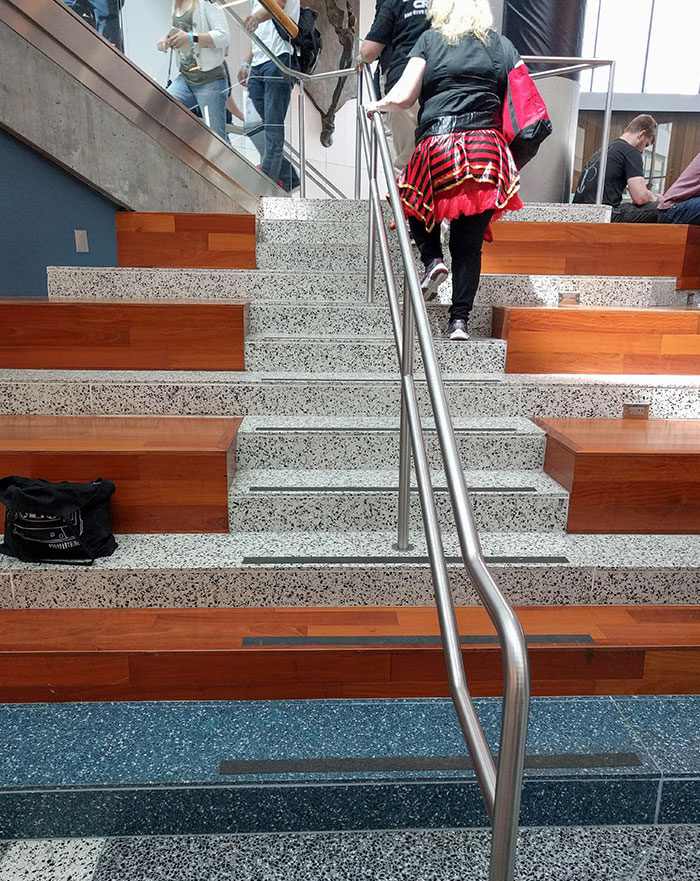 This Totally Misleading Handrail