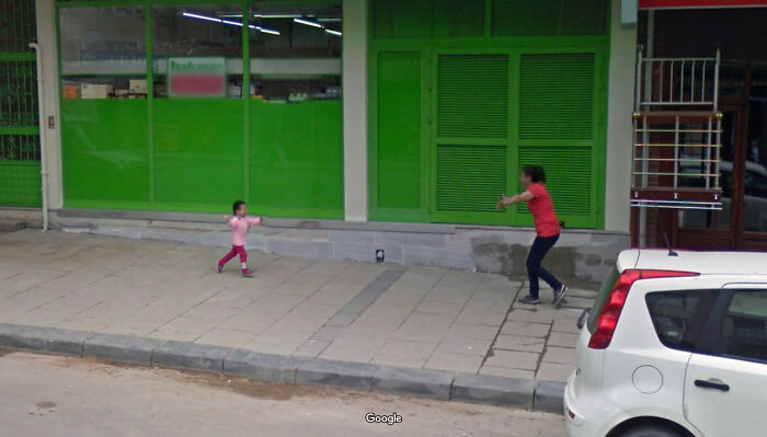 Google-Street-View-Funny-Pics-Jon-Rafman