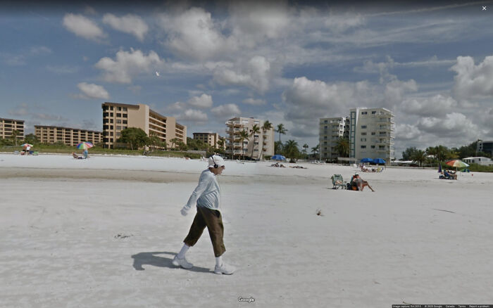 Google-Street-View-Funny-Pics-Jon-Rafman