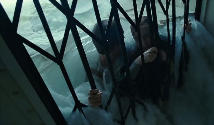 One Time Winslet's Coat Got Caught On The Gate And She Had To Break Free From The Coat To Not Drown