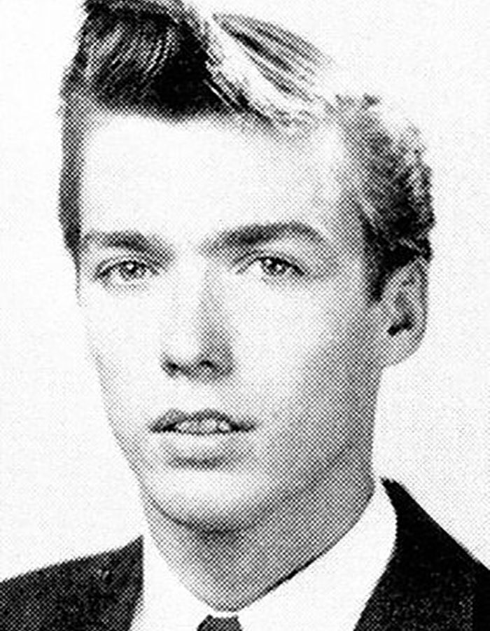 Clint Eastwood en su último año de bachillerato en 1948