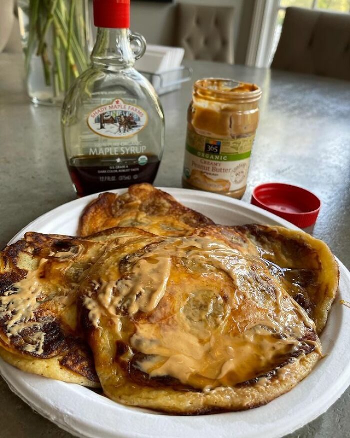  Banana Pancakes With Peanut Butter And Syrup