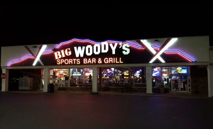 Big Woodys Sports Bar (Bethlehem, Pa)