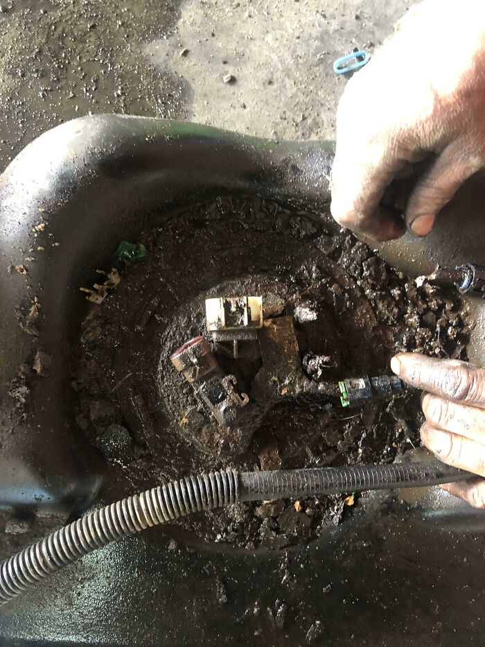 Customer Complains About Loss Of Power And A Fuel Smell