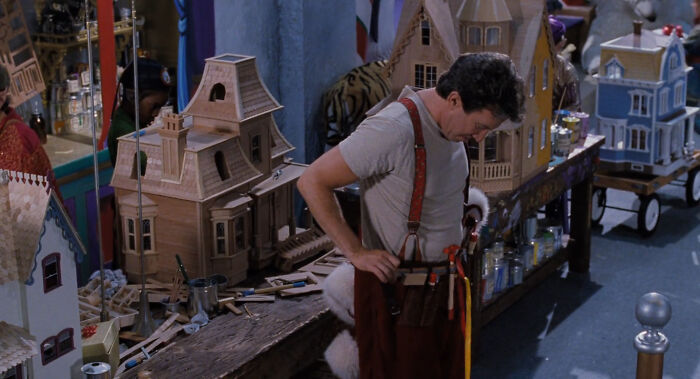 In The Santa Clause (1994), Tim Allen Quickly Grabs And Tries On A Tool Belt, In Reference To His TV Show Home Improvement (1991-1999). Both Produced By Walt Disney Studios