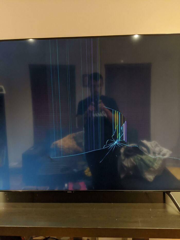 Been Saving For A 4k TV For Months. Finally Could Afford One Today. Turned It On....
