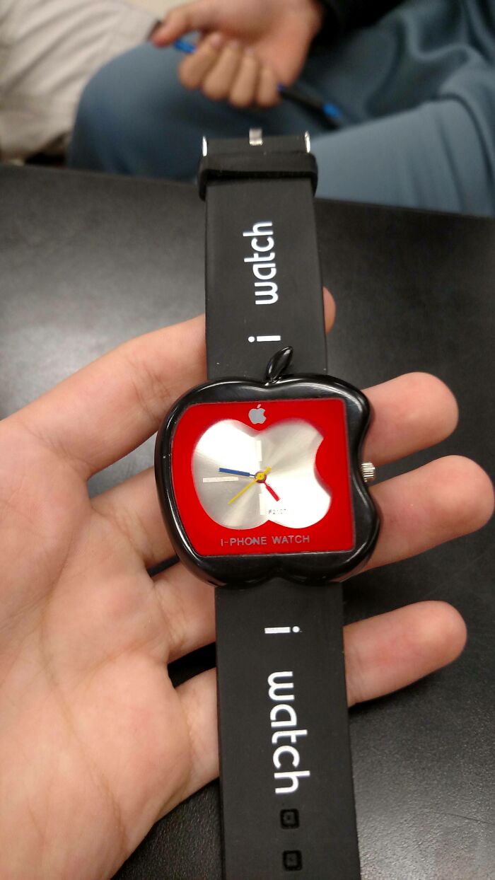 Friend Bought $600 Apple Watch Off eBay. This Is What Came