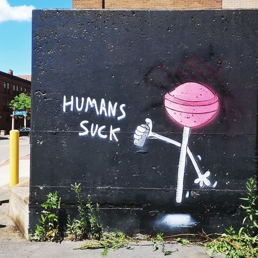 Humans Suck @festivalinspire
#inspirefestival #moncton #canada #oakoak #mtn94 #streetart #suck #sucette #lolipop #sweet #candy #bonbon #yousuck #paint #wall #wallart #art #fun #funny