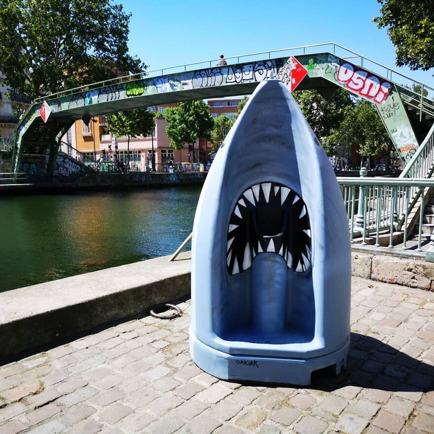 Le Requin Urinoir Au Canal St Martin Paris🦈🦈 #oakoak #streetart #urbanart #requin #paris #canalsaintmartin #canalstmartin #urinoir #shark #montana94