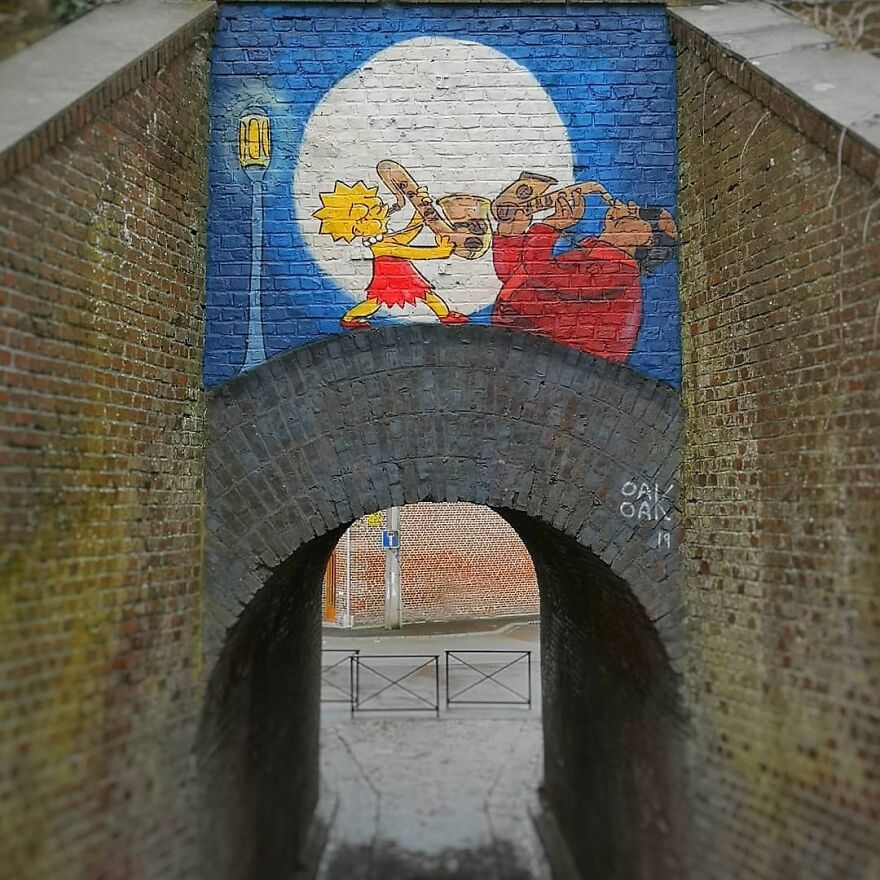 Bleeding Gums Murphy And Lisa
#mtn94 #streetart #oakoak #lisa #simpson #thesimpsons #urban #urbanart #saxophone #jazz #music #bridge #art #street #murphy #lisasimpson #graff #stencil #wall #
