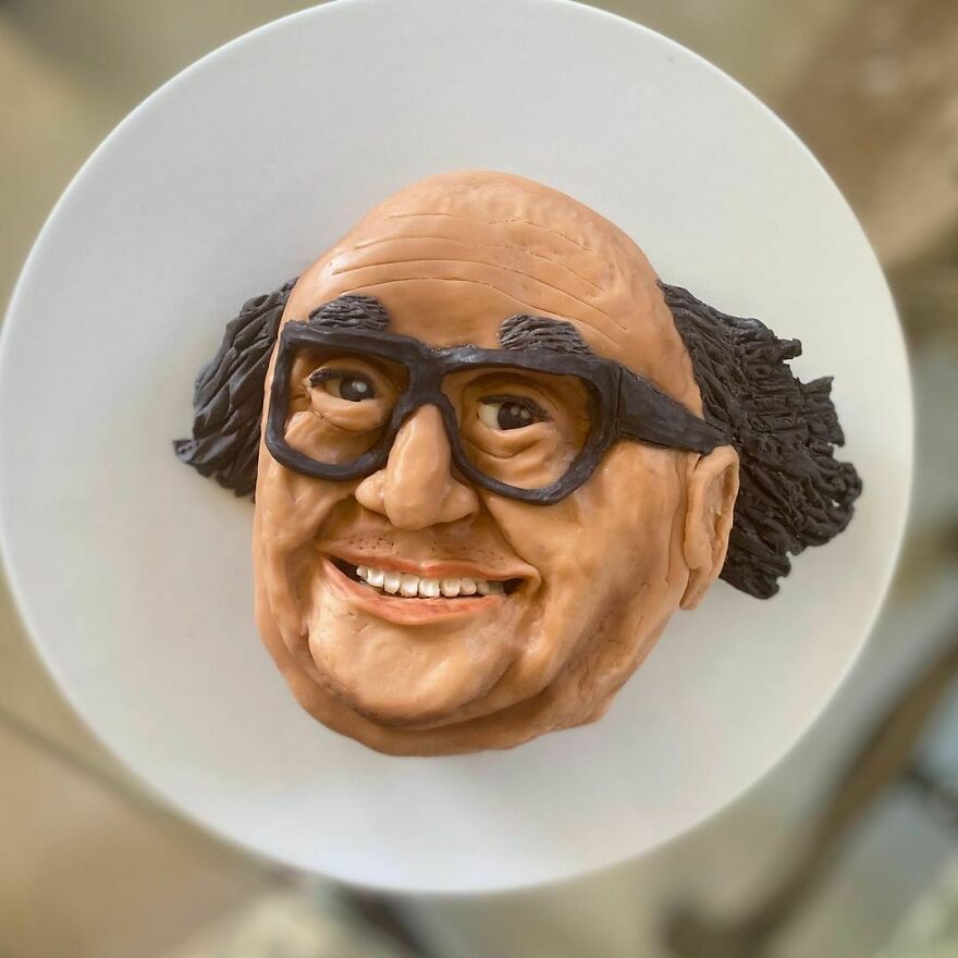 Can I Offer You A Cake In This Trying Time?
danny Devito Cake. Need I Say More?
#cake #cakeart #dannydevito #portrait #cakedecorating #bakingthursdays