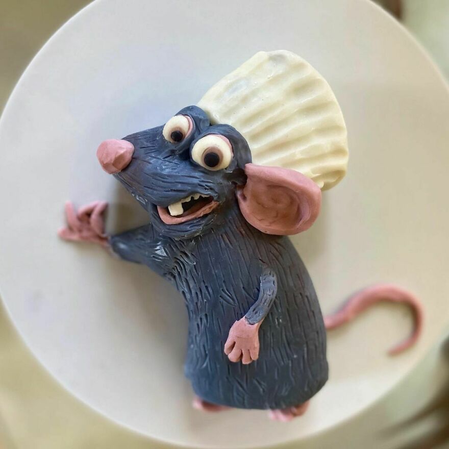 Anyone Can Bake! 🐀🥰
remy From Ratatouille, Made Out Of Vanilla Cake With Chocolate Fudge Frosting And Modeling Chocolate :)
#cake #cakeart #ratatouille #rat #cakedecorating #cakeartist #bakingthursdays