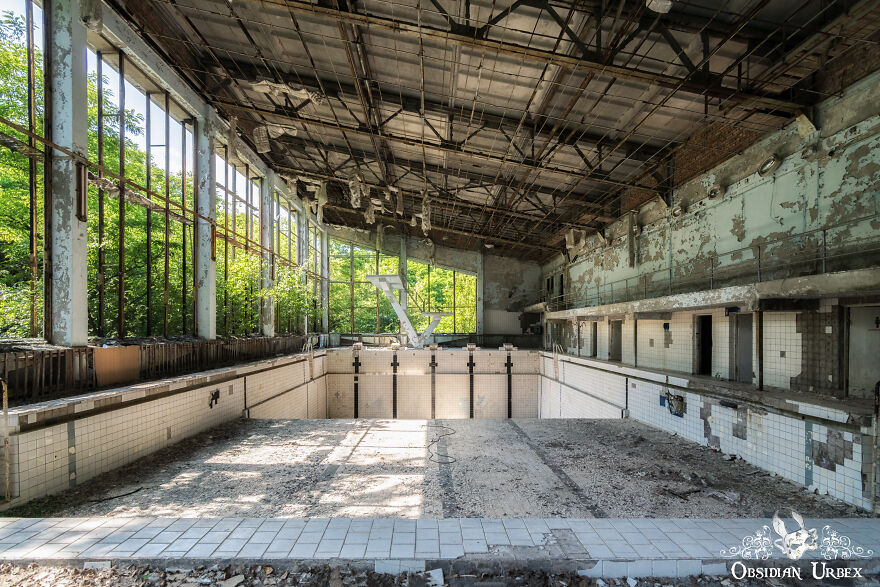 Pripyat Azure Swimming Pool (Lazúrnyj)