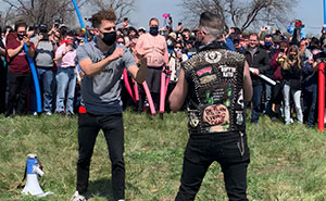 Dozens Of People Named ‘Josh’ Show Up In A Battlefield And Fight Using Pool Noodles To Figure Out The Only True ‘Josh,’ And This Tumblr User Recaps It