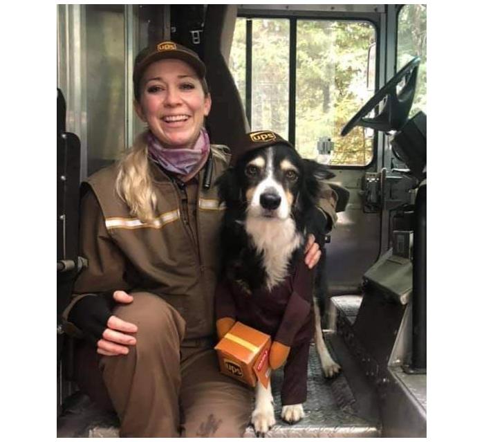 UPS-Delivery-Driver-Meets-Dogs