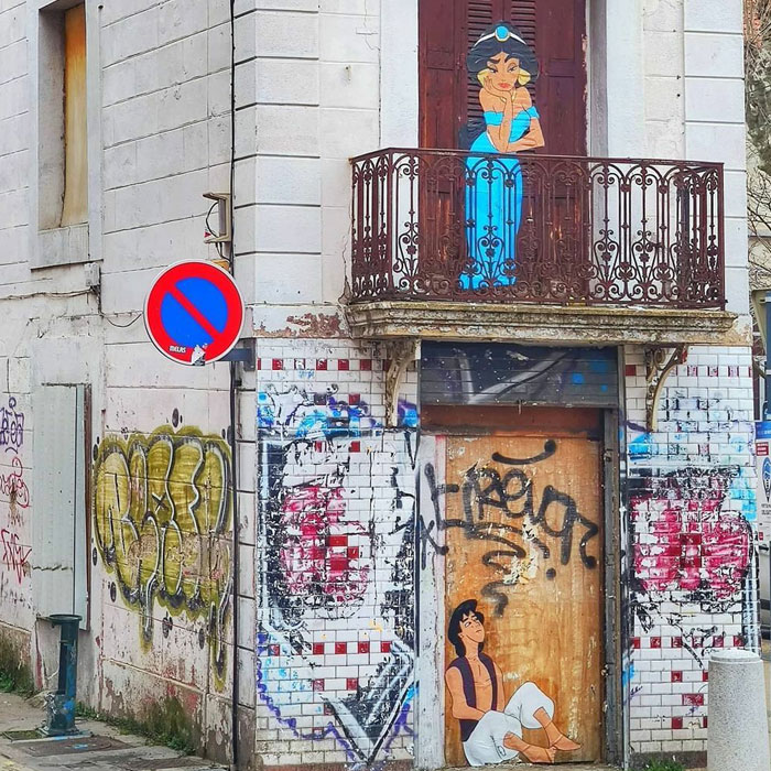 35 Divertidas obras de arte urbano incorporadas a las calles de París, por OakOak